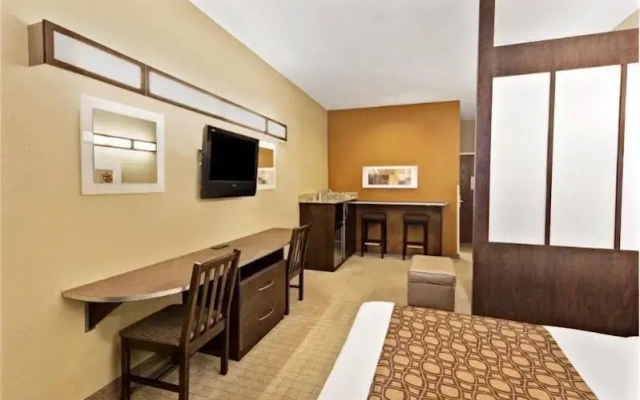 Microtel Inn & Suites Woodstock
