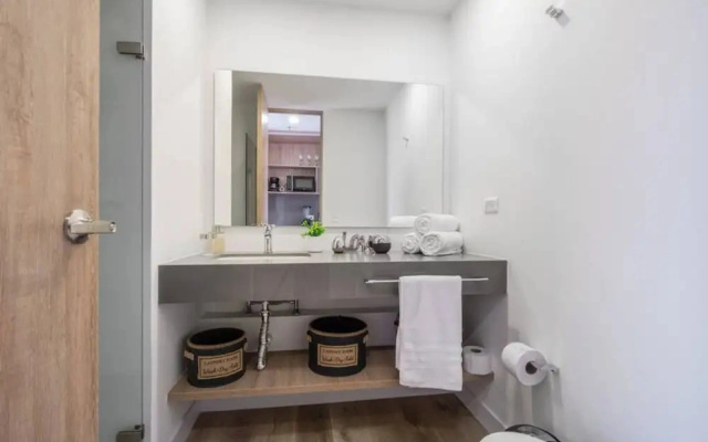 Go Living Suites - 1015
