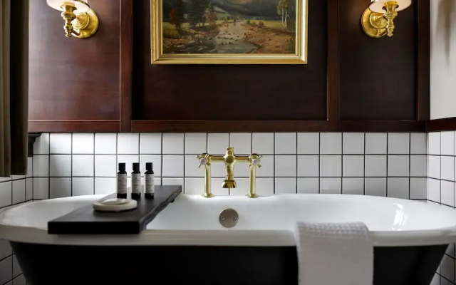 The Avery Hotel