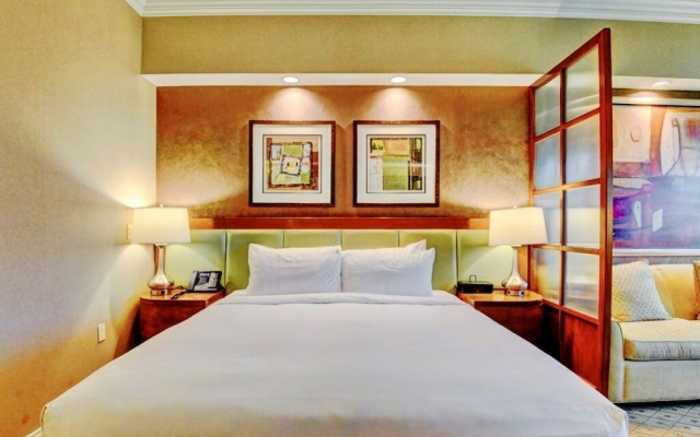 Suites at Signature