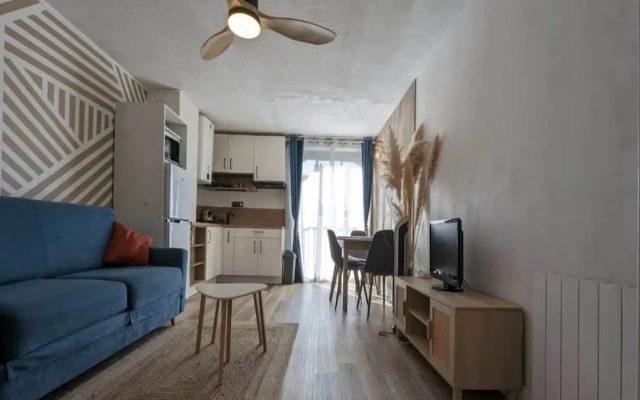 Coastal Apartment in Agde, Parking