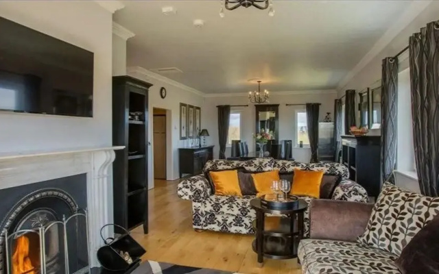 Waterford Villa 5 Bed Beach Retreat