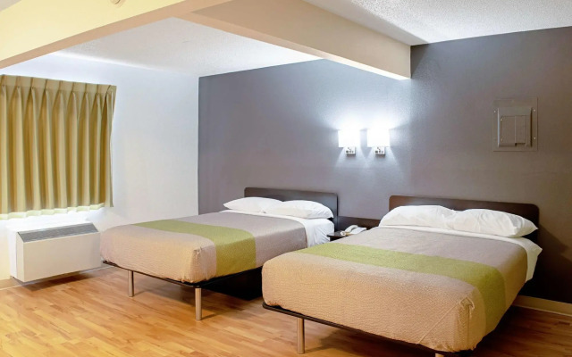 Studio Lodge Springdale Cincinnati