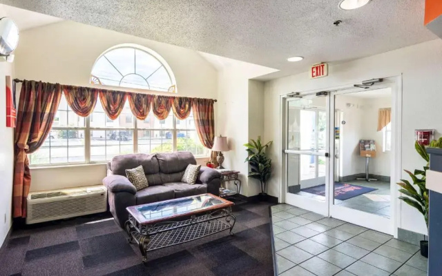 Motel 6 Chattanooga, TN - Downtown