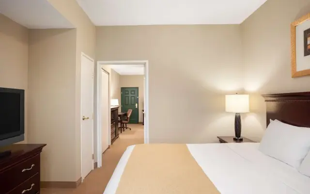 Country Inn & Suites Ithaca
