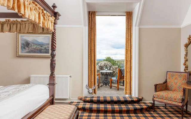 Tulloch Castle Hotel