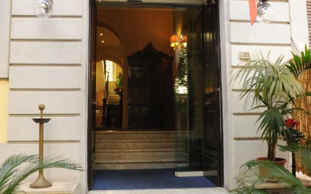 Hotel Silva вид на фасад
