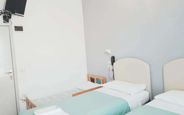 Hotel Amados