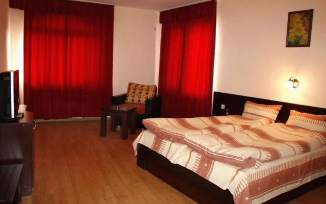 Armira Family Hotel