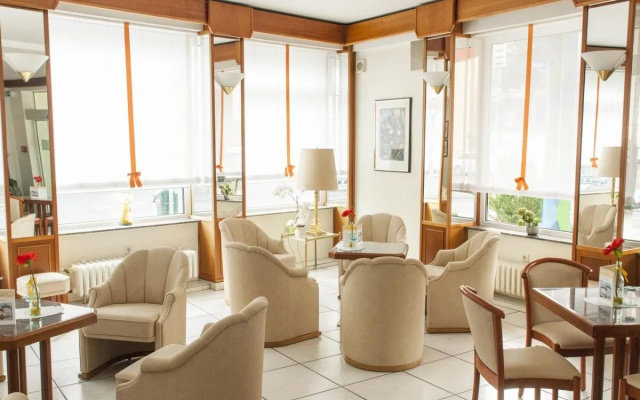 Hotel Excelsior