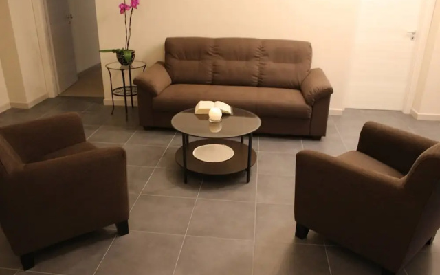 Room-camelia - Stanza Matrimoniale - B&b