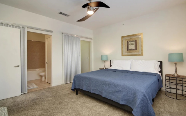 StayLo Luxury 2 Bedroom Apartment