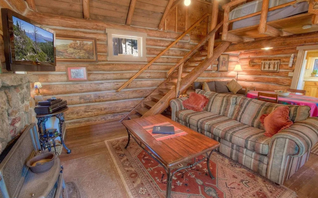 Zephyr Cabin by Lake Tahoe Accommodations