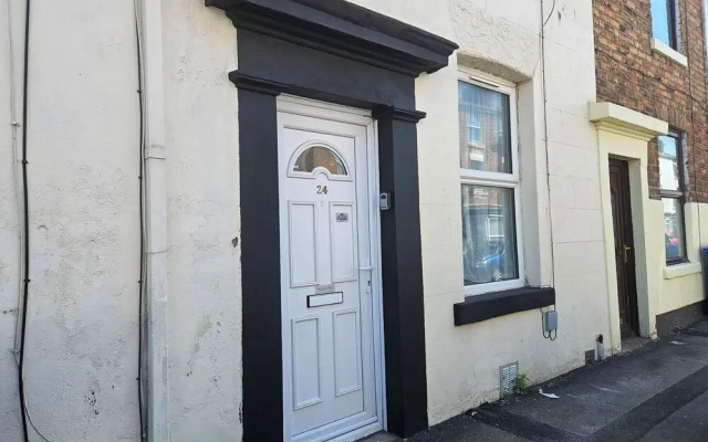 24 Trafalgar Road