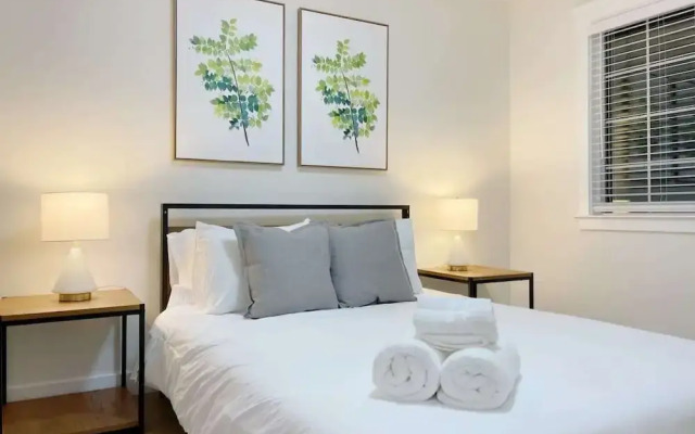 @ Marbella Lane - Contemporary Sophisticated Home