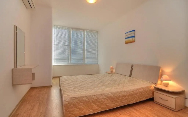 Oasis Ravda PMG Apartments