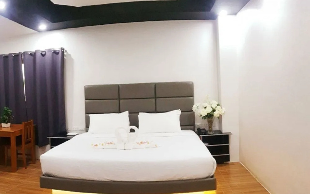 Dream Hotel