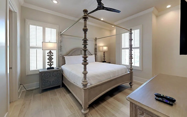 Summer Breeze by Southern Vacation Rentals