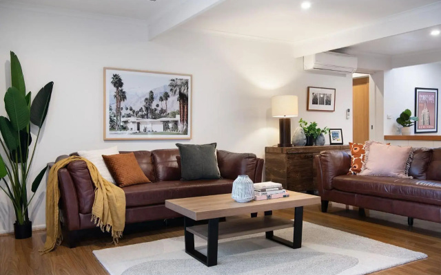 East St Spa House
