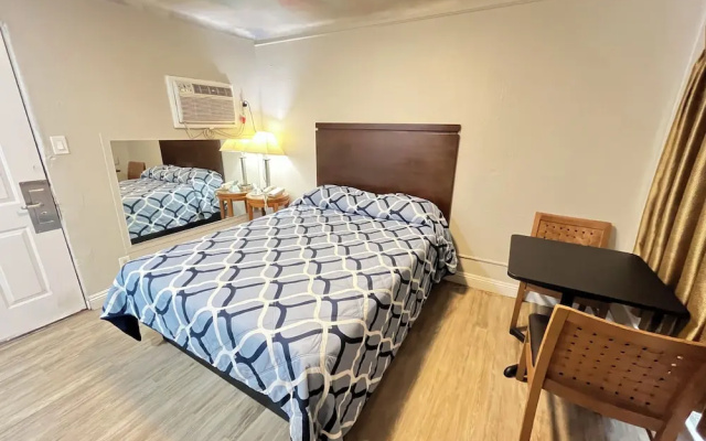 Griffith Park Motel - LA Hollywood Area