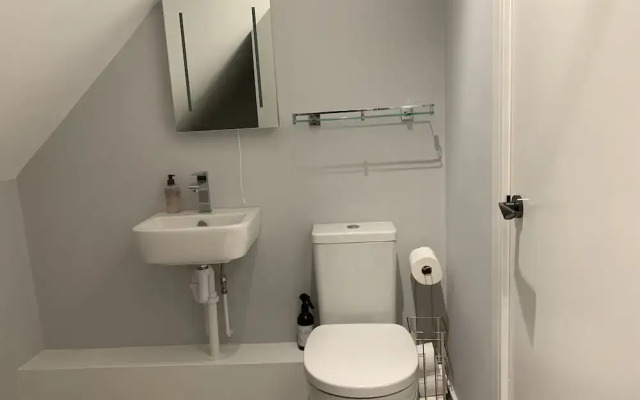 Stunning 1-Bed Apartment in Newmarket