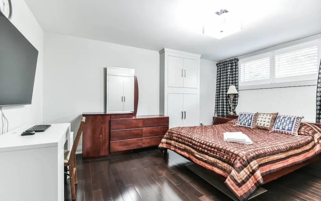 Markham Luxurious Home