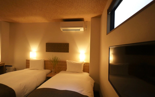Xcellent Hotel
