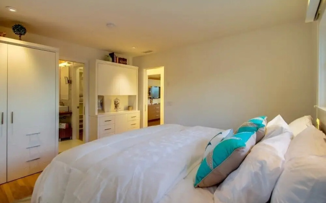 Sunset Beach 2 Bedrooms 2 Bathrooms Home