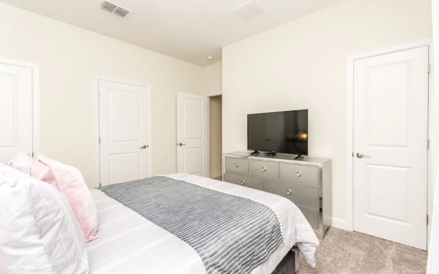 8939 Stinger Drive