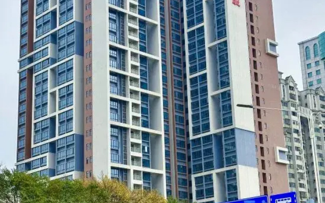 YunLu Hotel ( Guangzhou Huangpu Xiagang Subway Station)