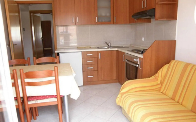 Srećko - Close to Center With Terrace - A2