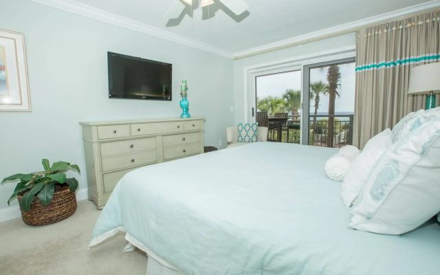 Destin Towers by Holiday Isle