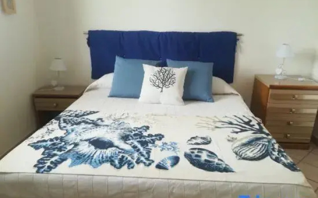 Apartment in Villa (Near the Sea)