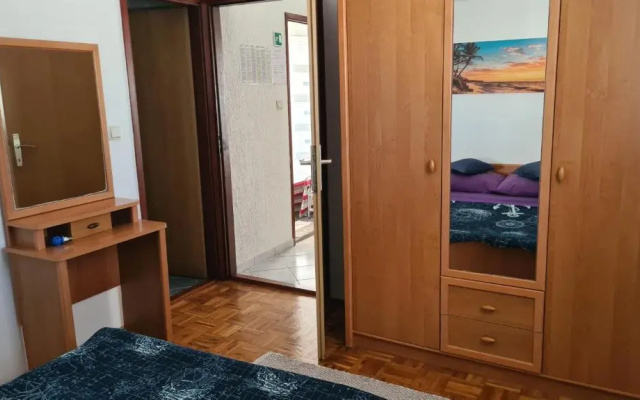 Apartment with a balcony and sea view - santek - AE1097