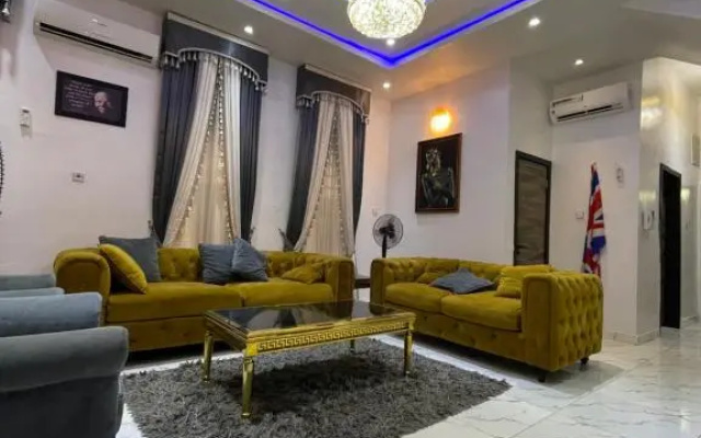 Well furnished 4 Bedroom Apartment in Lekki