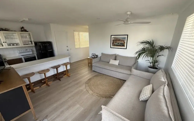 Beachside Getaway in Sunny Palm Beach