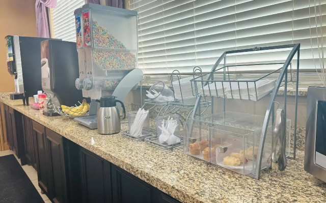 Executive Inn and Suites