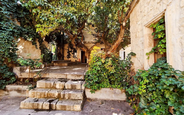Dervish Cave House & Elegance Cave Suites