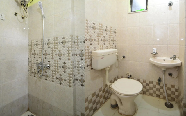 Hotel Reyansh Galaxy By OYO Rooms