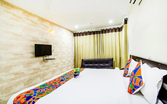 Fabhotel Pride Inn