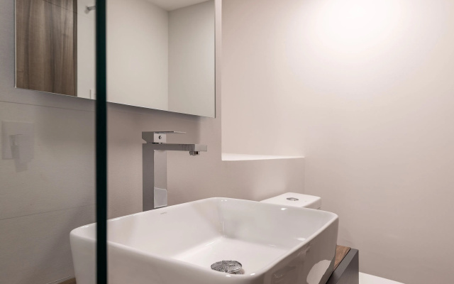 Casai Roma 1 BR Stylish Oasis