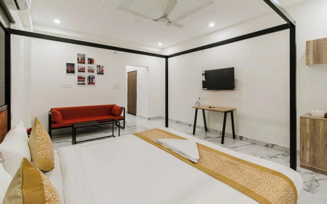 Hotel Ecstasy