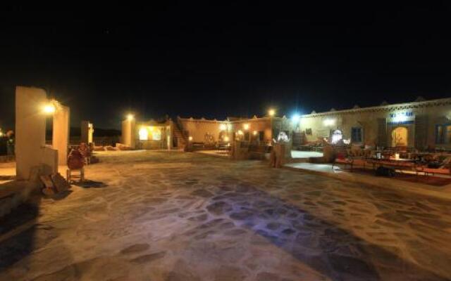 Отель Auberge Sahara Garden Марокко, Мерзуга - отзывы, цены и фото номеров - забронировать отель Auberge Sahara Garden онлайн вид на фасад