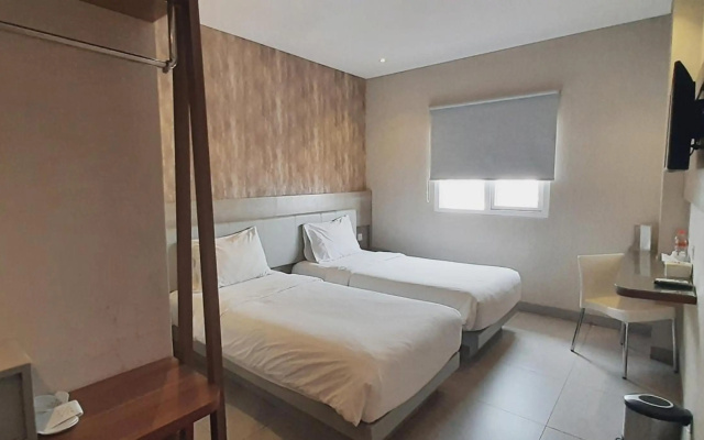 LYNN Hotel Serang