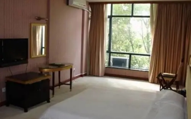 Shanghai Xinjiangnan Hotel