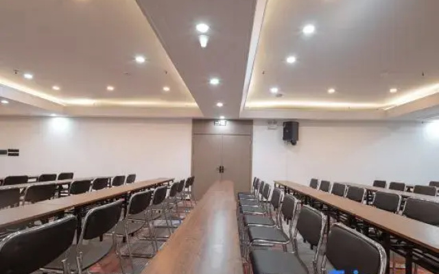 Wuzhou Ziyunge Homestay