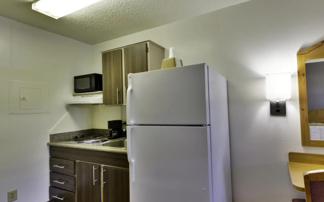 Studio 6 Dallas, TX - Garland - Northeast