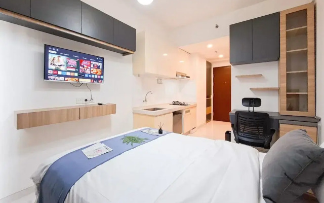 Studio Near Mall At Sky House Bsd Apartment