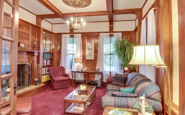 The Park Street Inn