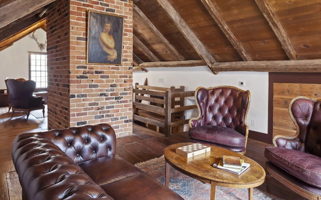 Printmaker's Inn